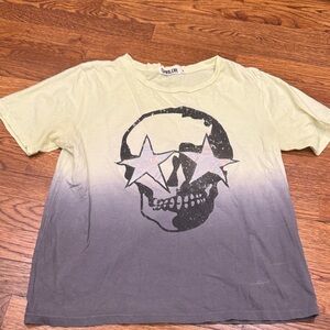 Adult Chrldr Tee with Skull and Star Design - Cream and Gray